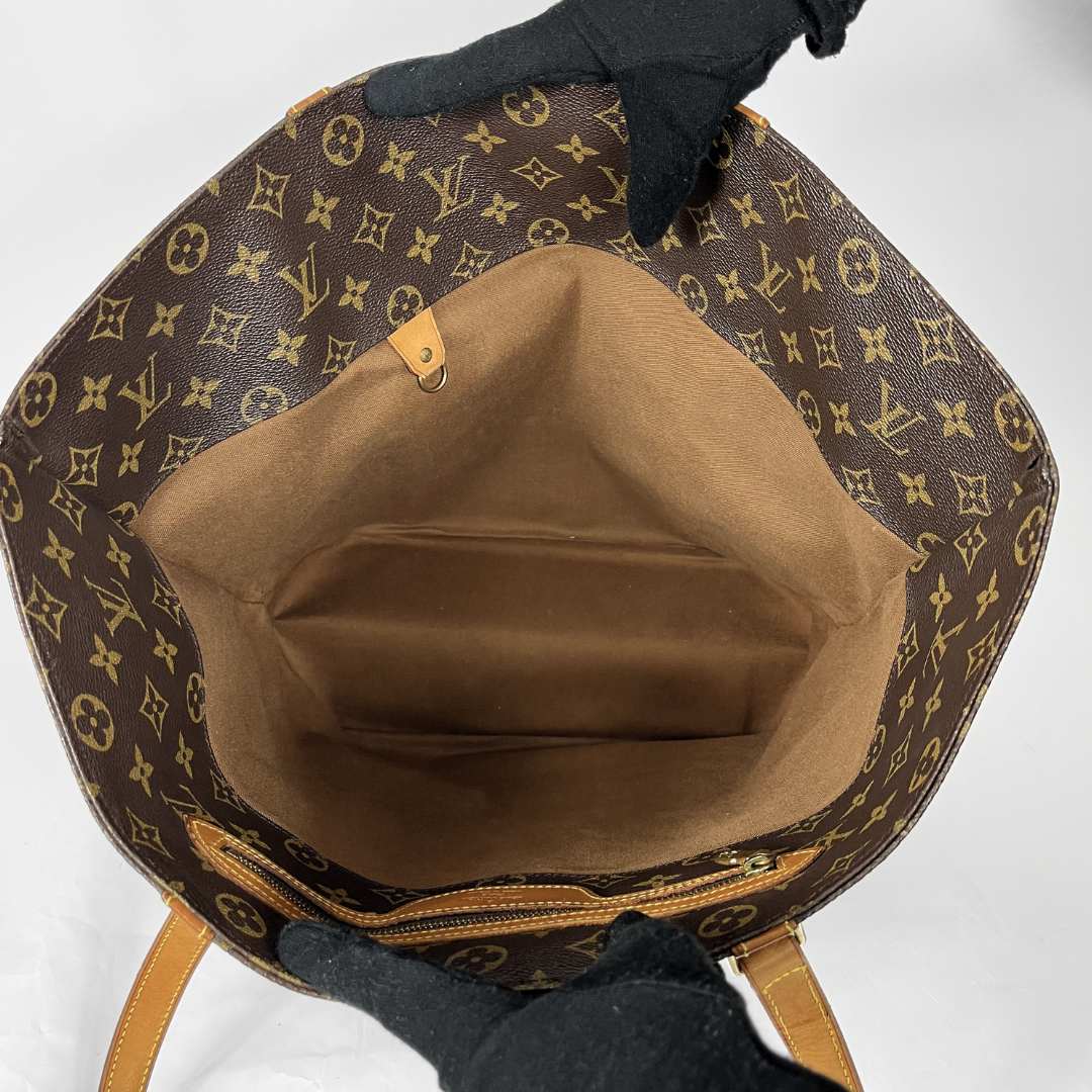 Louis Vuitton Shopper on a white background