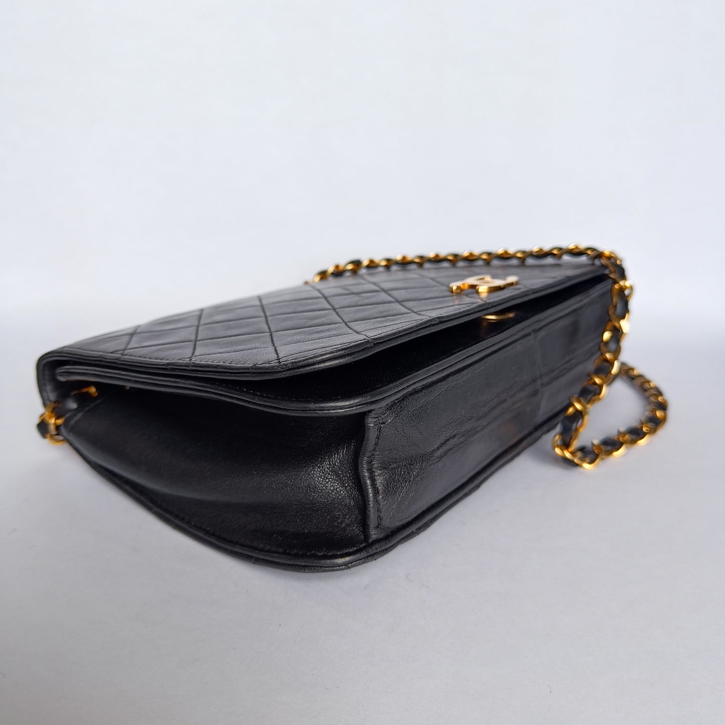Chanel Chanel Single Full Flap Bag Lambskin Leather - Shoulder bag - Etoile Luxury Vintage