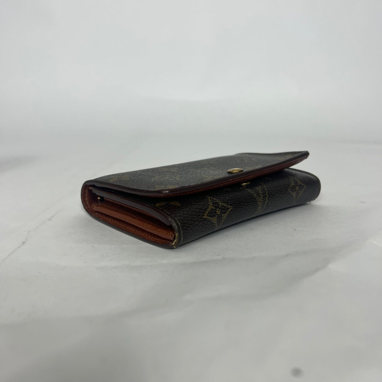 Louis Vuitton Mellemstor pung