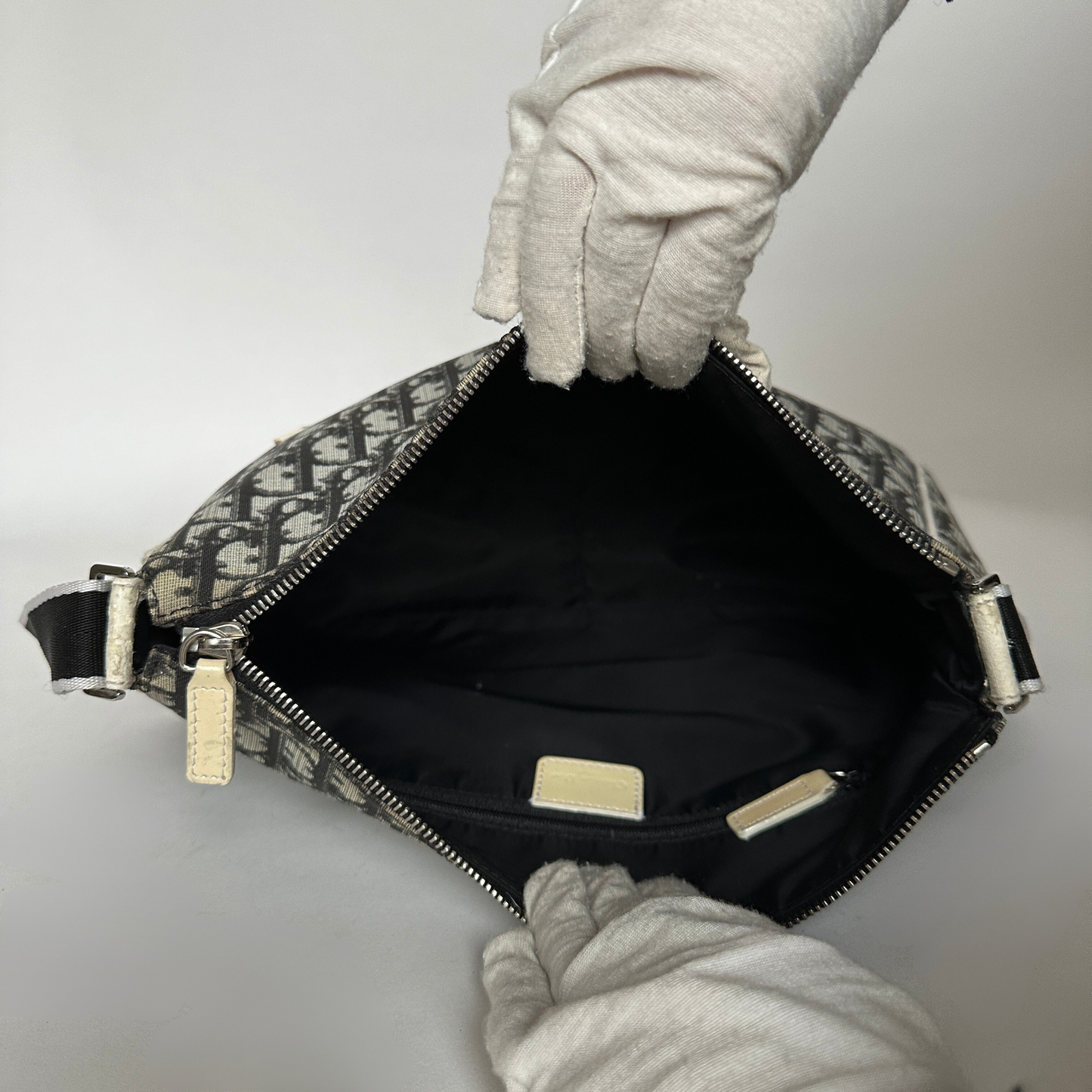 Dior Dior Crossbody taske Jacquard Oblique-Canvas - Skuldertasker - Etoile Luxury Vintage